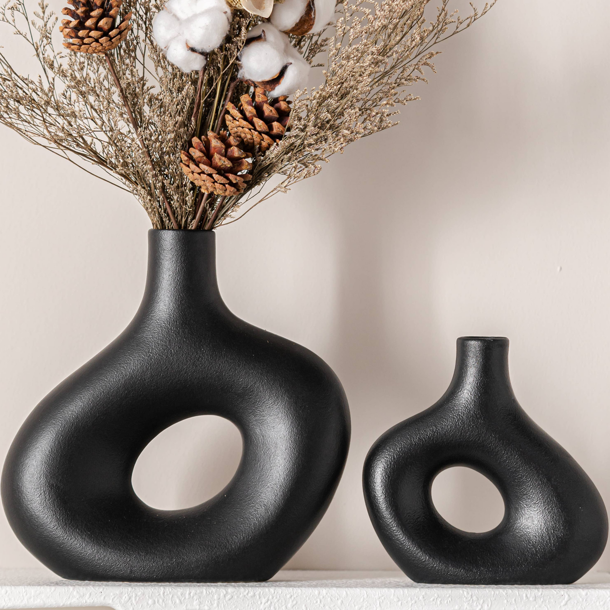 Hul, Ceramic Donut Vase, Set of 2