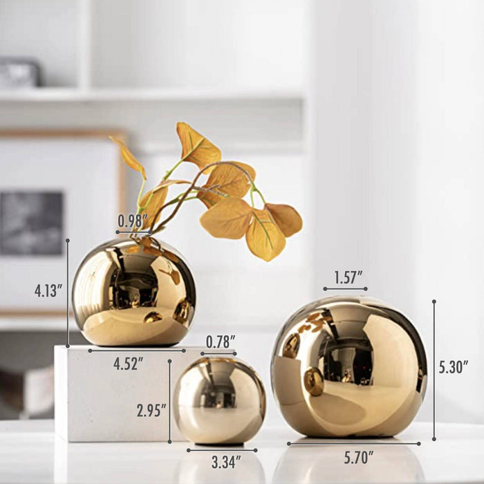 Nur, Gold Globe Vase Set
